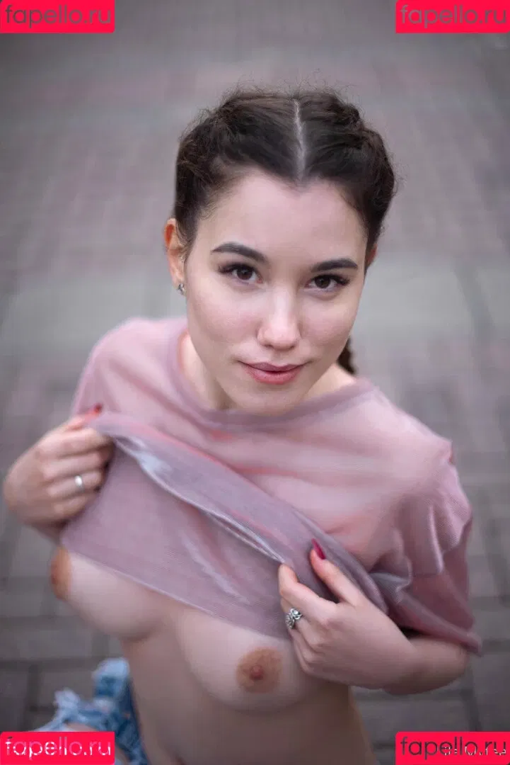 lmytee Onlyfans Photo Gallery 