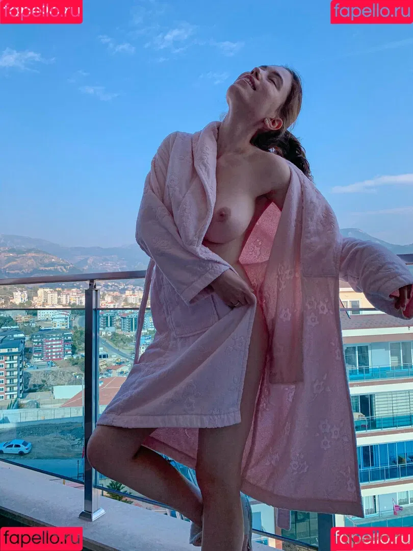 lmytee Onlyfans Photo Gallery 