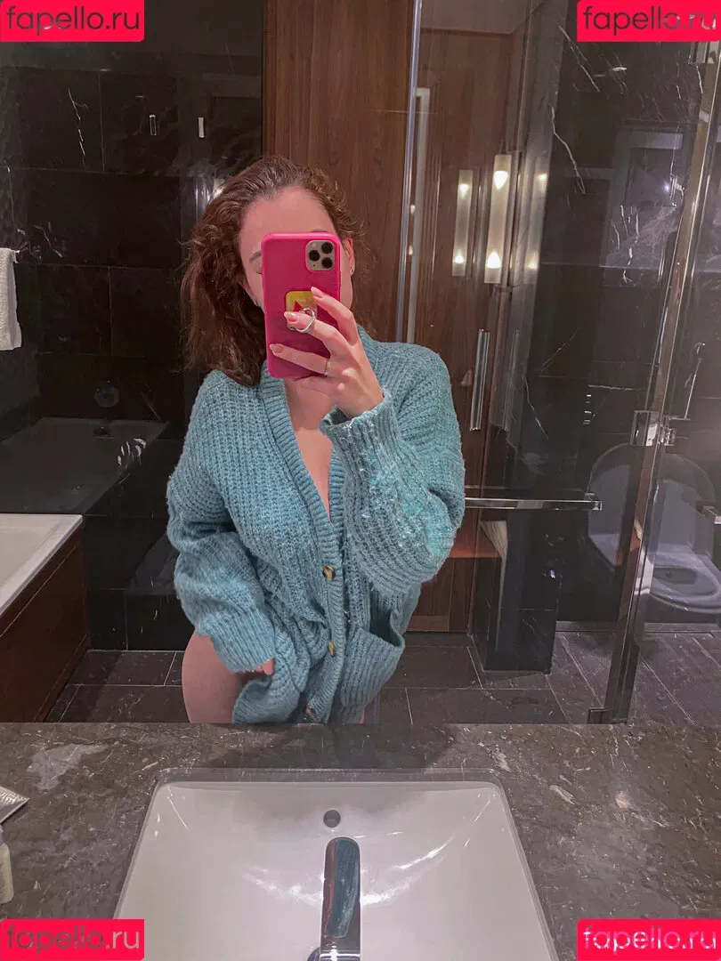 lmytee Onlyfans Photo Gallery 