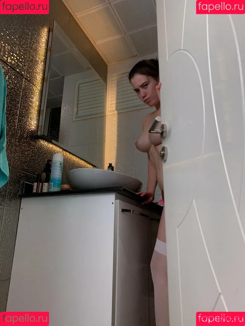 lmytee Onlyfans Photo Gallery 