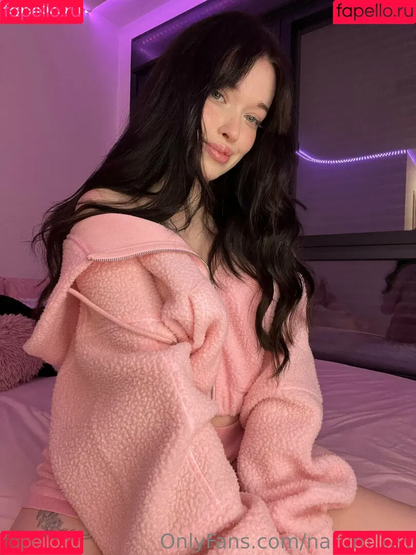 narumi18y Onlyfans Photo Gallery 