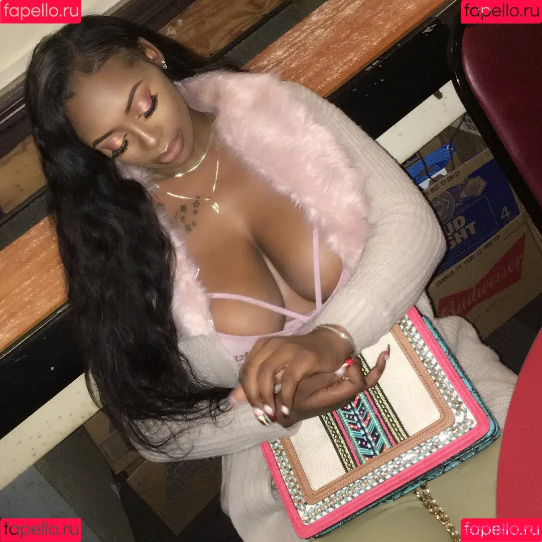 NonnieBaby Onlyfans Photo Gallery 