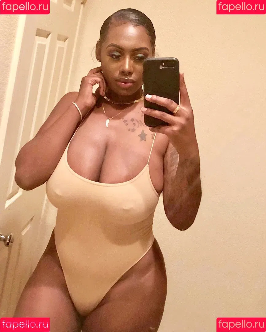 NonnieBaby Onlyfans Photo Gallery 