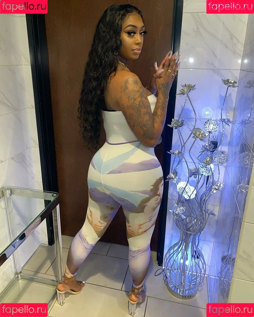 NonnieBaby Onlyfans Photo Gallery 