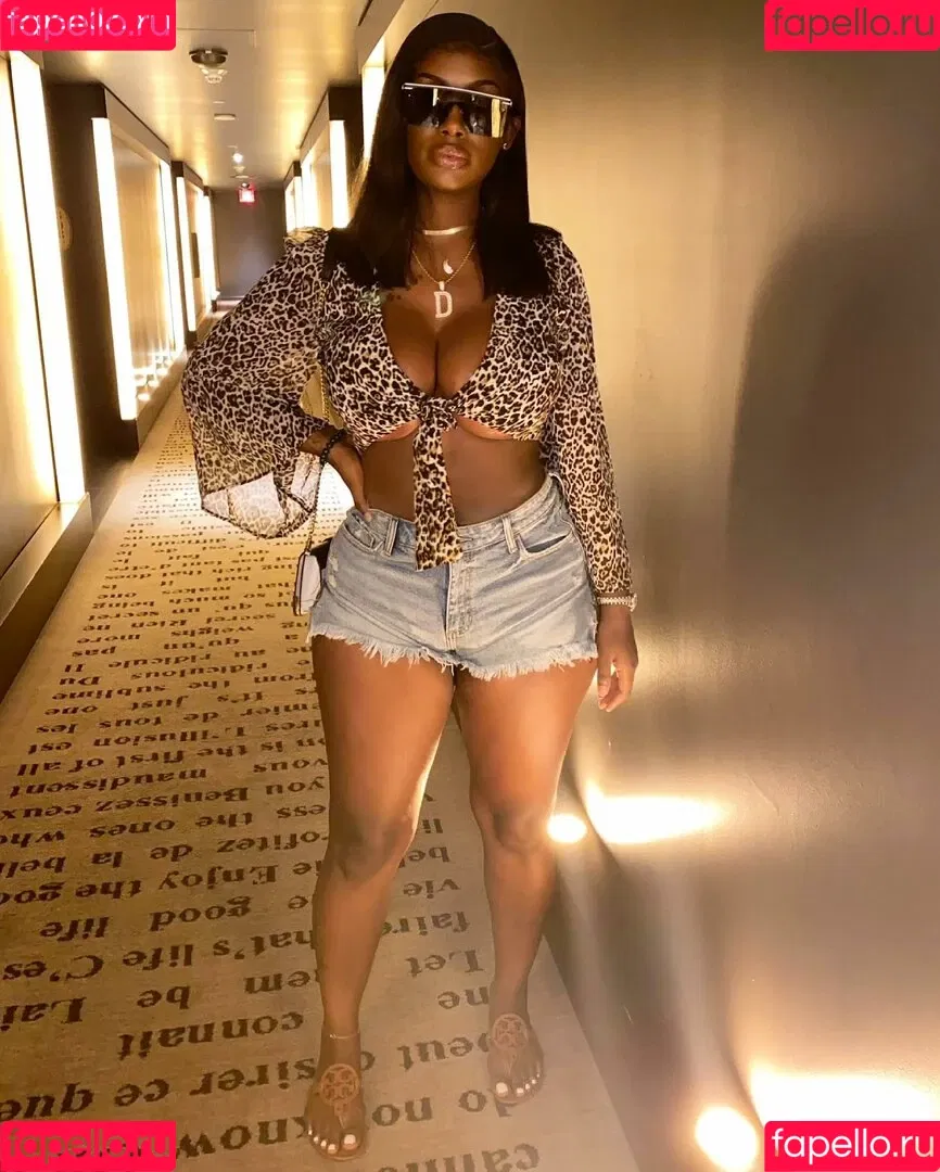 NonnieBaby Onlyfans Photo Gallery 