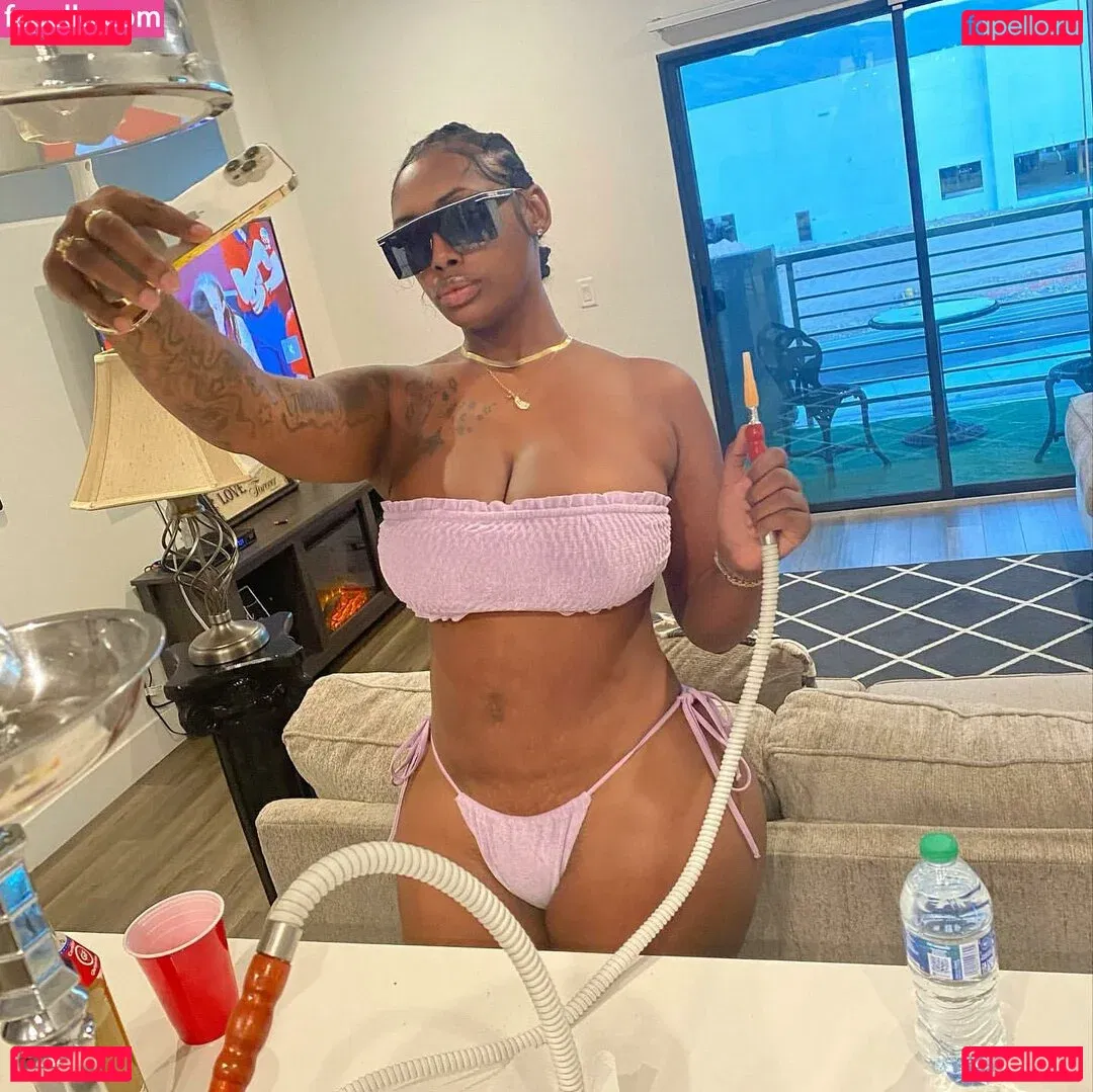 NonnieBaby Onlyfans Photo Gallery 