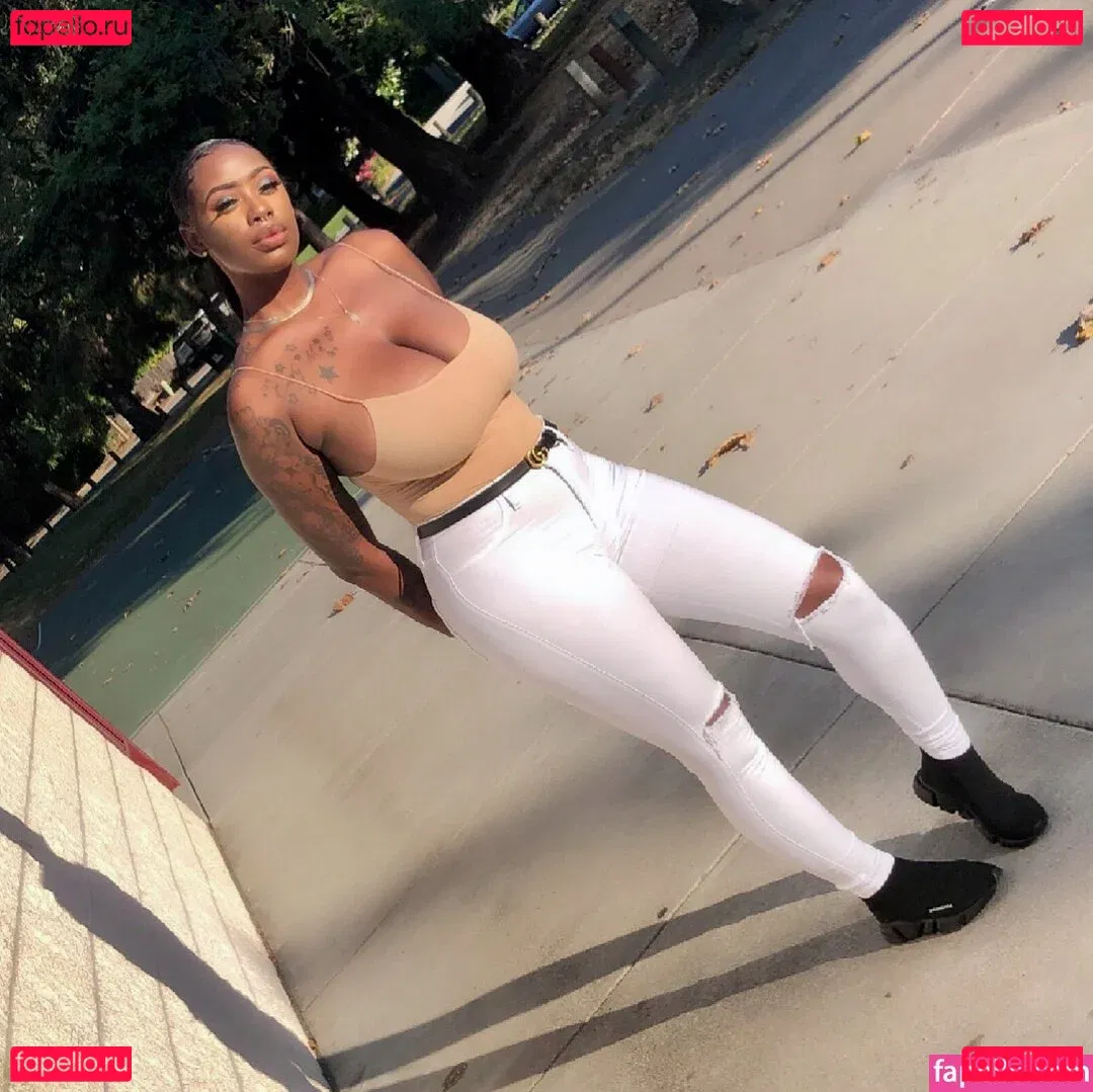 NonnieBaby Onlyfans Photo Gallery 