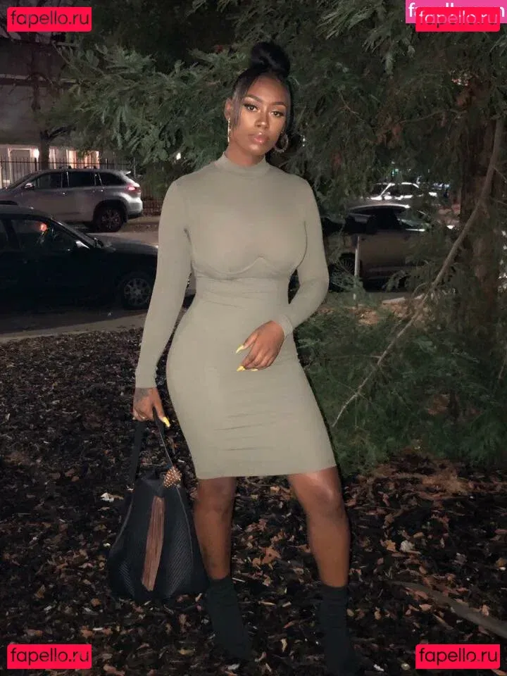 NonnieBaby Onlyfans Photo Gallery 