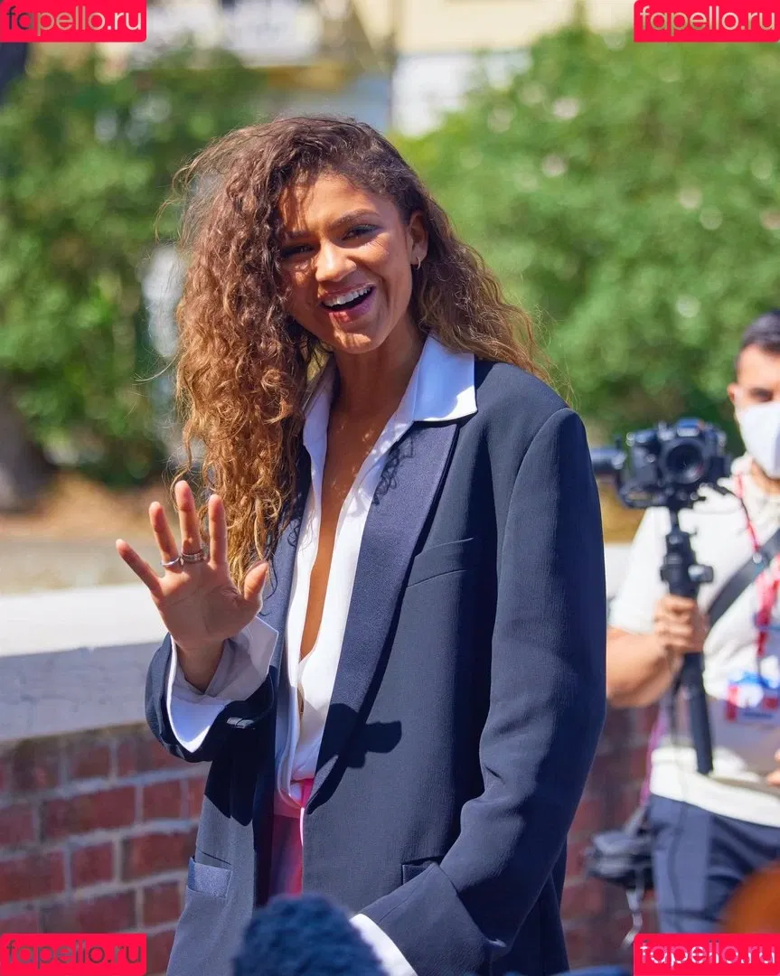Zendaya Onlyfans Photo Gallery 