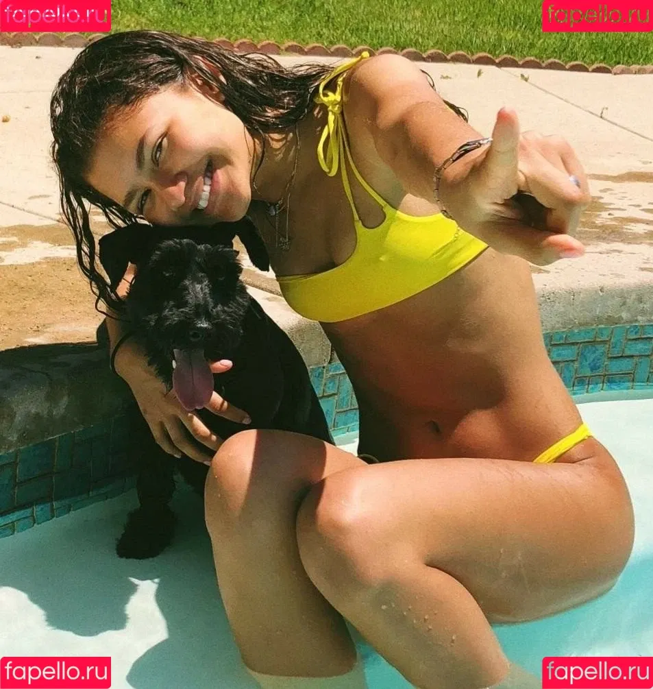 Zendaya Onlyfans Photo Gallery 