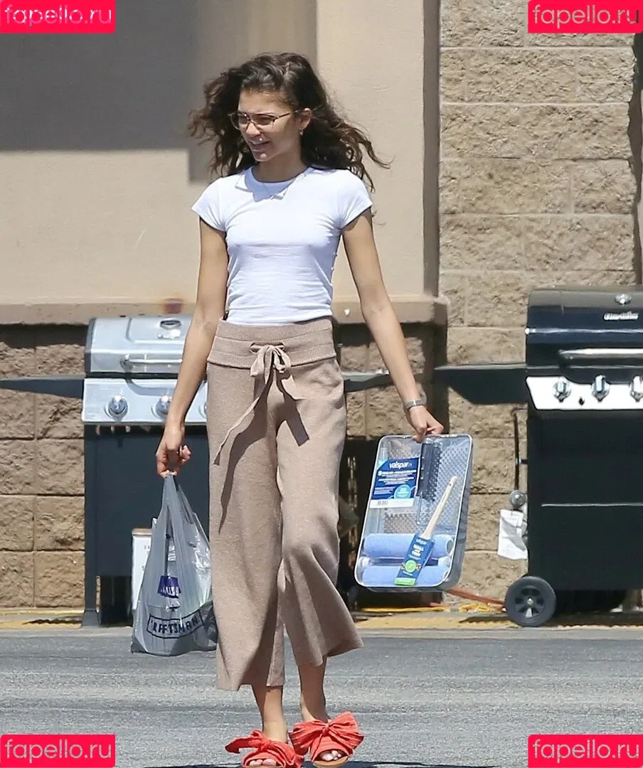 Zendaya Onlyfans Photo Gallery 