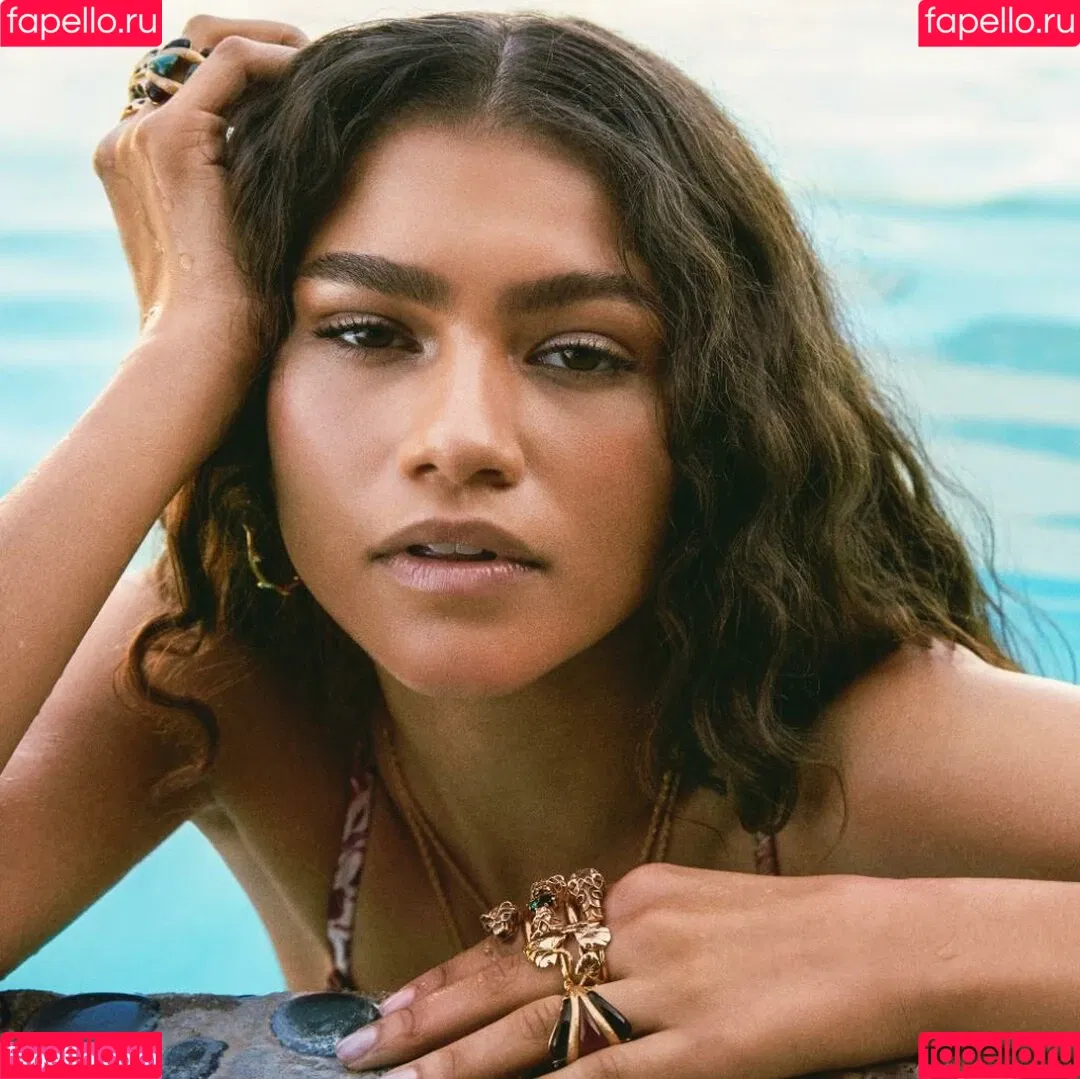 Zendaya Onlyfans Photo Gallery 