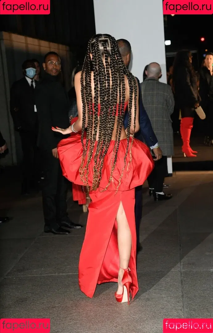 Zendaya Onlyfans Photo Gallery 