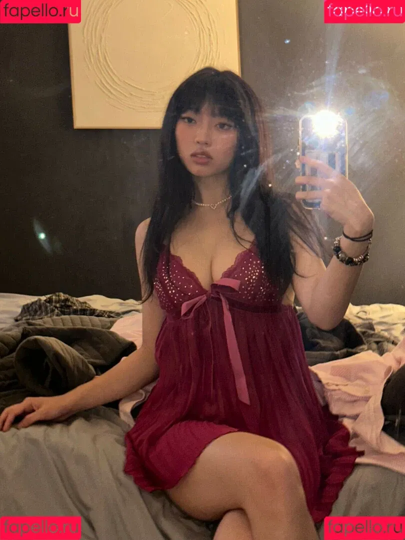 Yujin Onlyfans Photo Gallery 