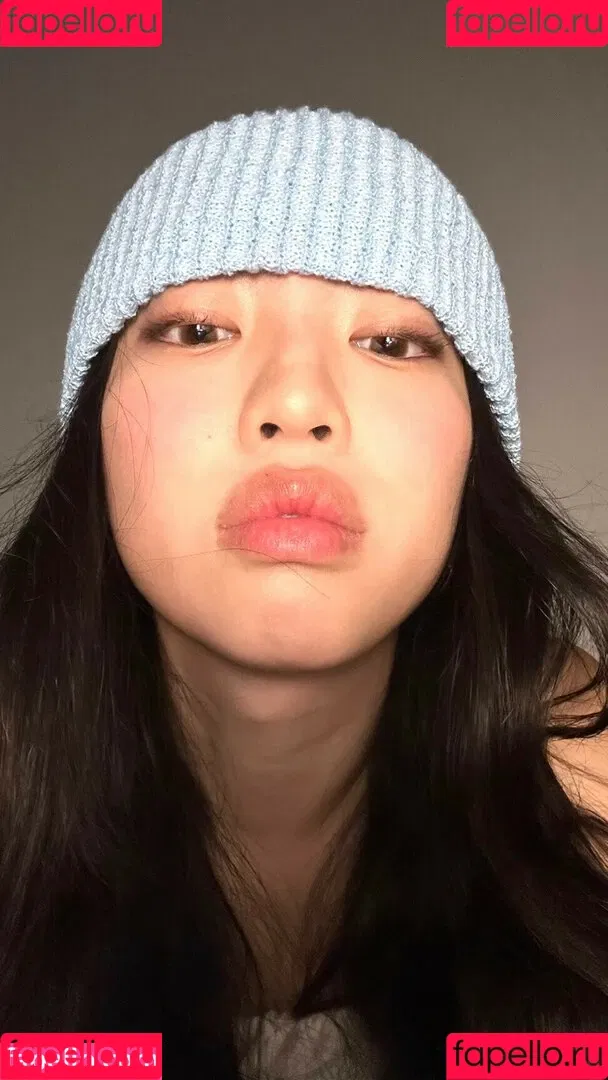 Yujin Onlyfans Photo Gallery 