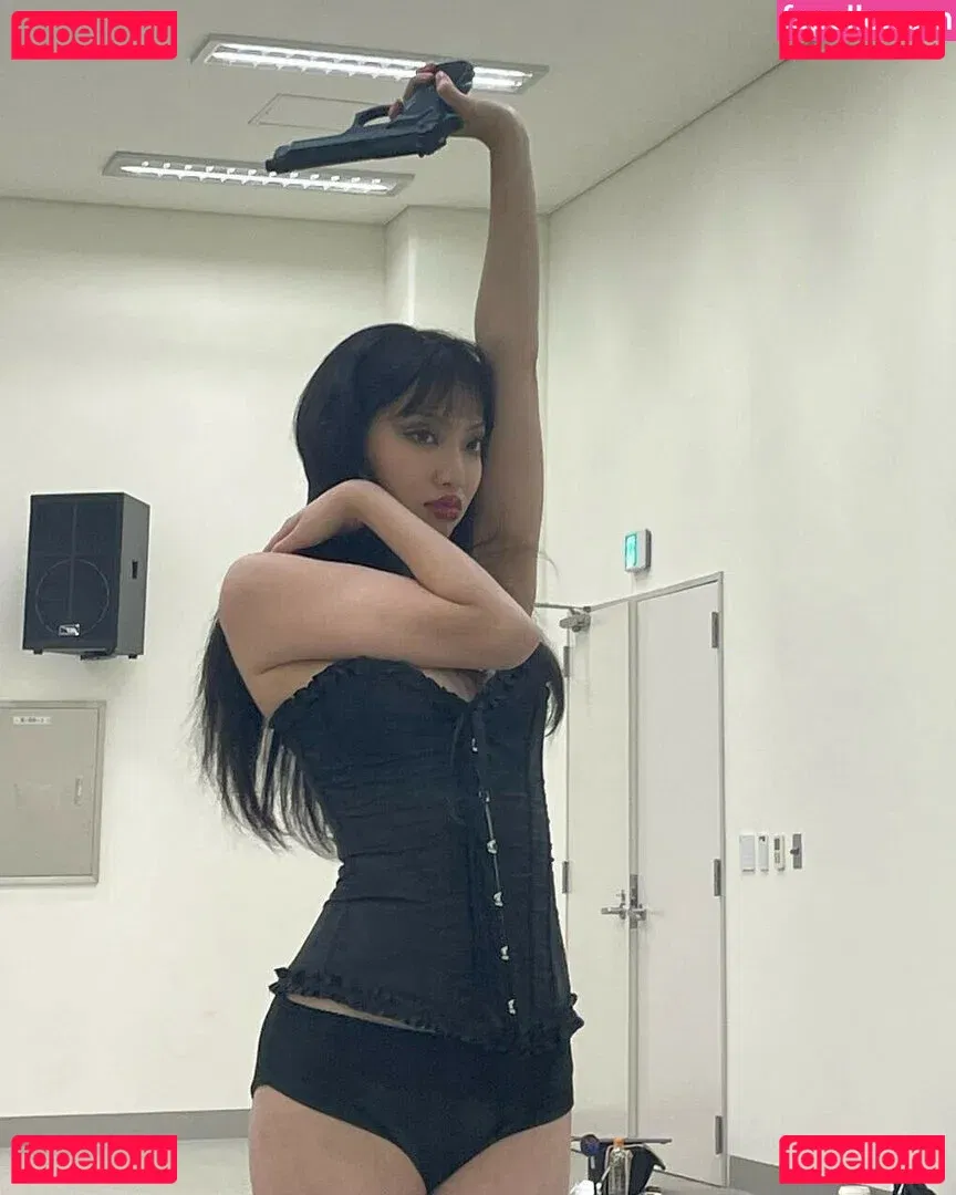 Yujin Onlyfans Photo Gallery 