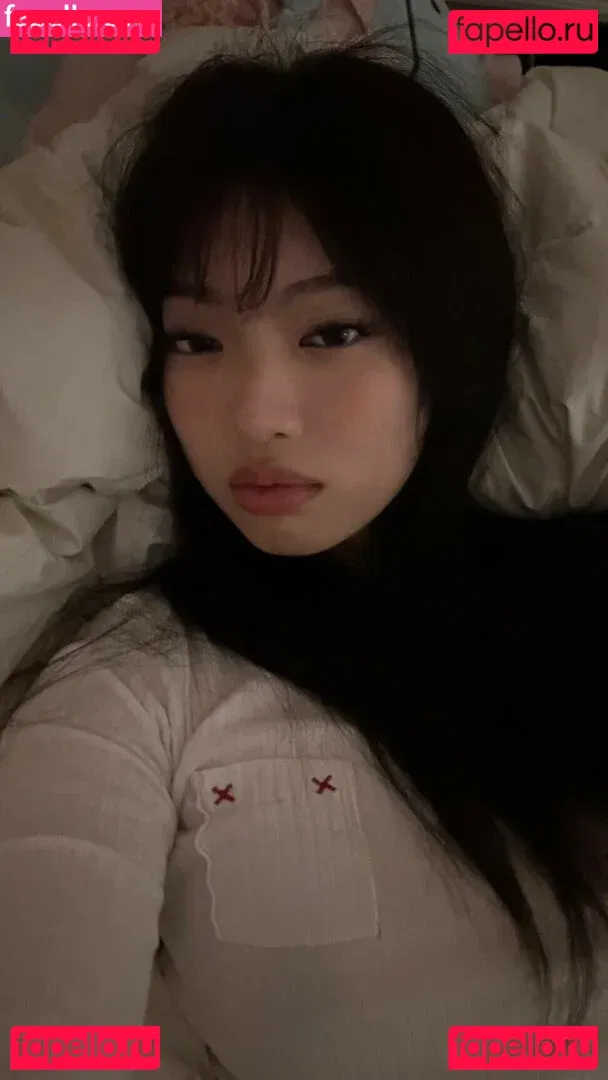 Yujin Onlyfans Photo Gallery 