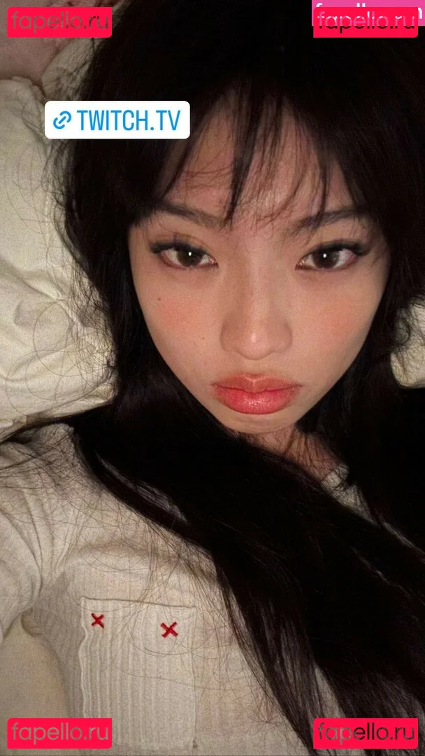 Yujin Onlyfans Photo Gallery 