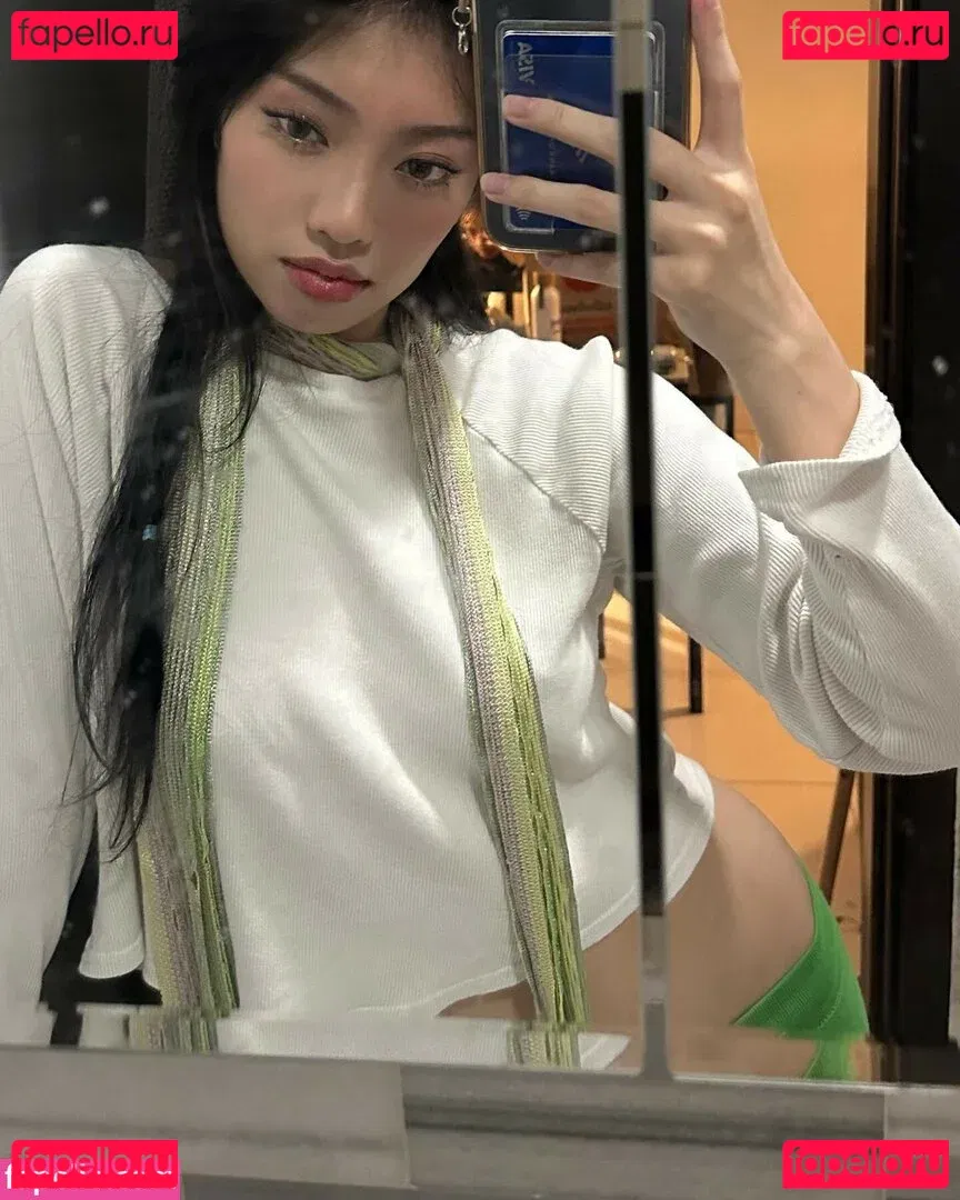 Yujin Onlyfans Photo Gallery 