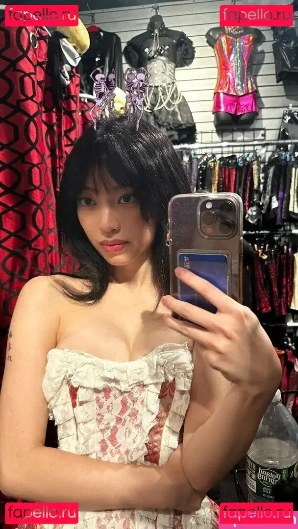 Yujin Onlyfans Photo Gallery 