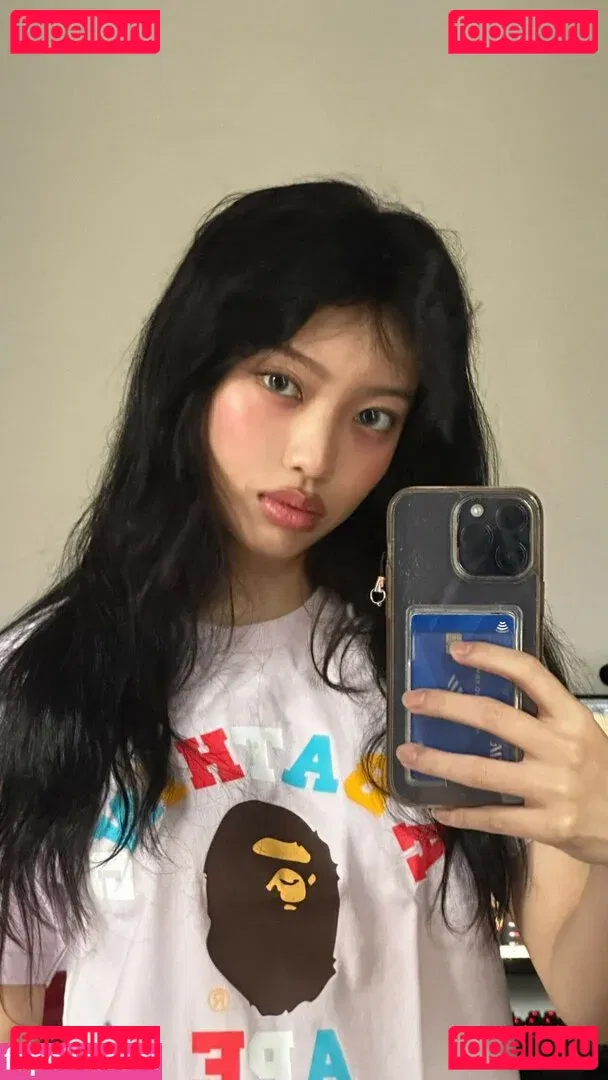 Yujin Onlyfans Photo Gallery 