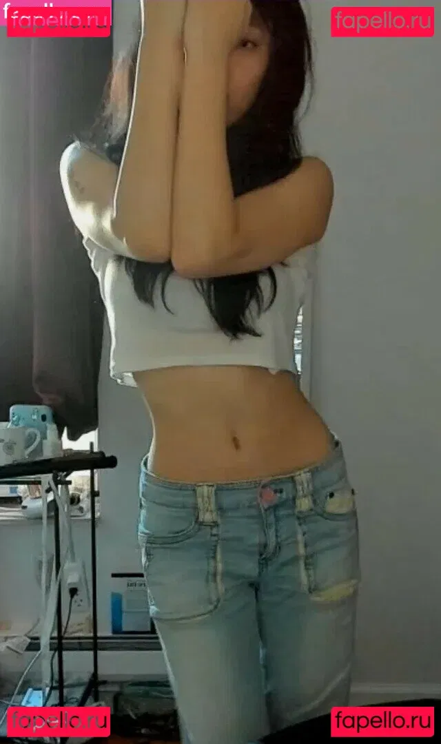 Yujin Onlyfans Photo Gallery 