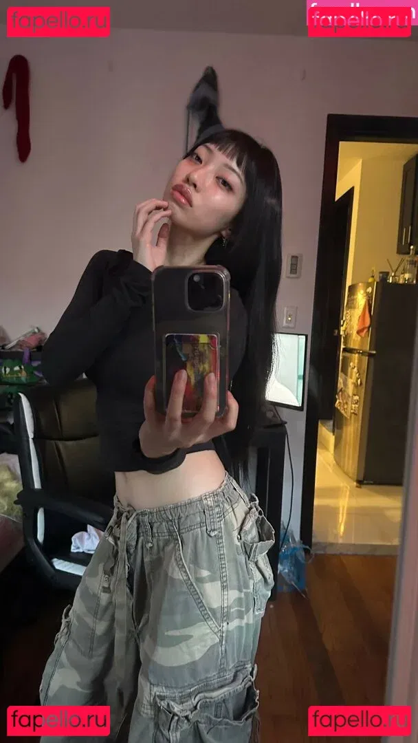 Yujin Onlyfans Photo Gallery 