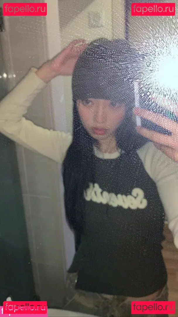 Yujin Onlyfans Photo Gallery 