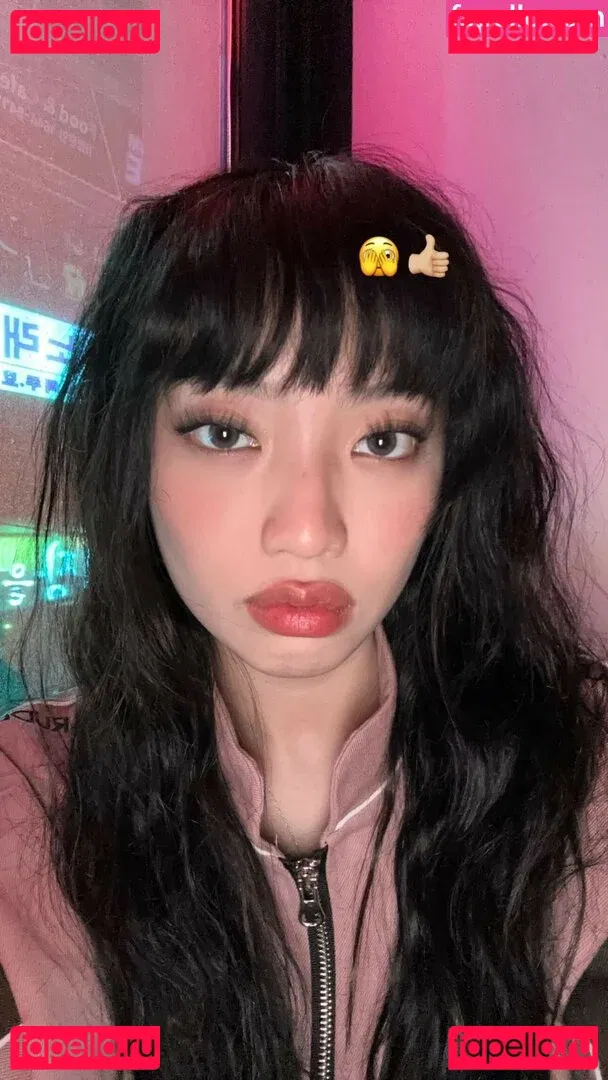 Yujin Onlyfans Photo Gallery 