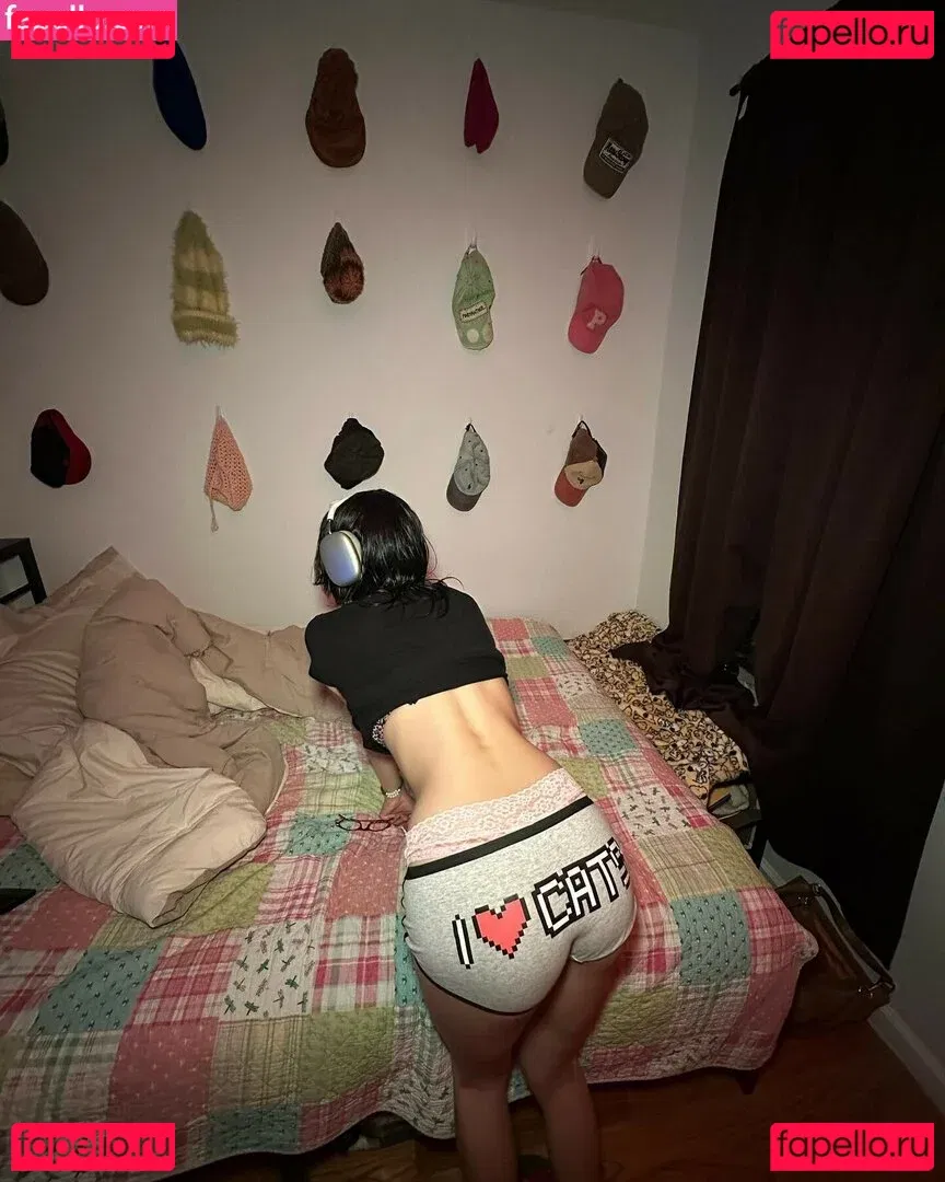 Yujin Onlyfans Photo Gallery 