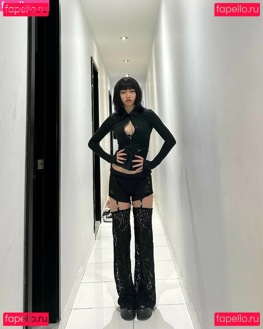 Yujin Onlyfans Photo Gallery 