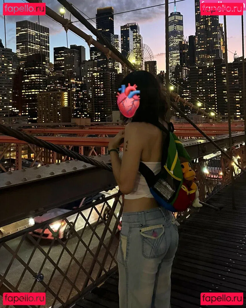 Yujin Onlyfans Photo Gallery 