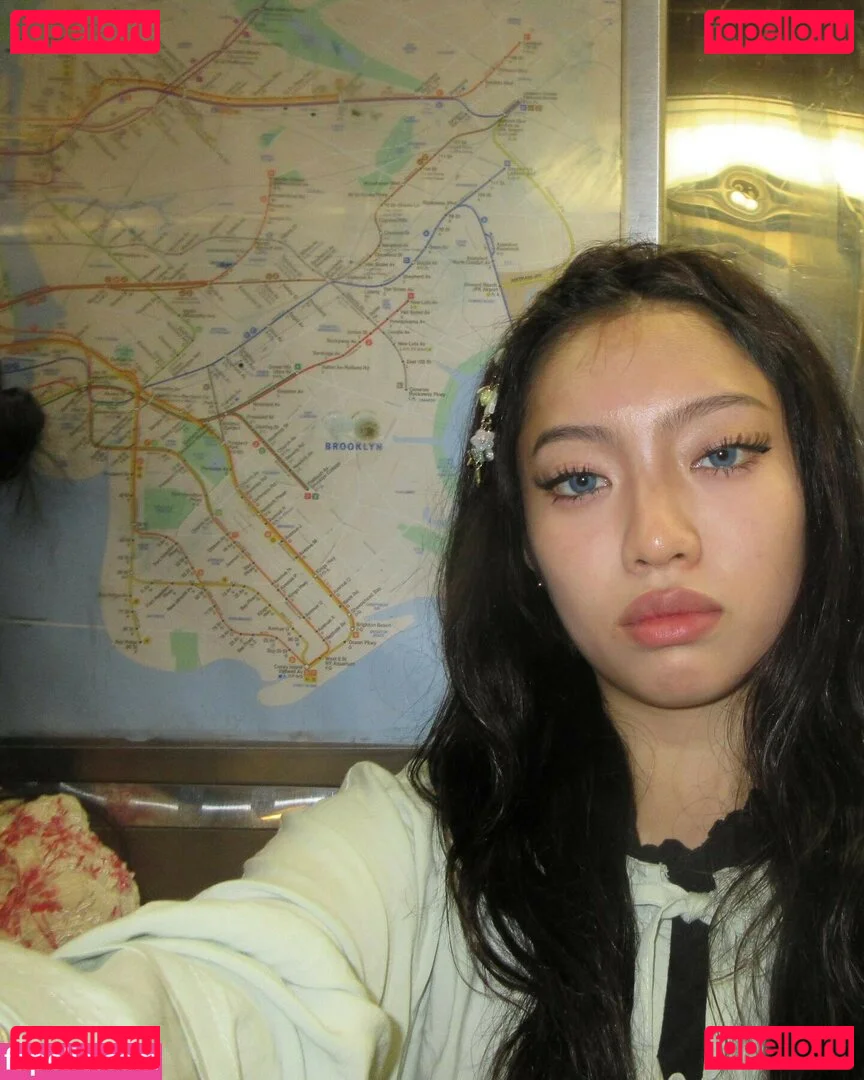 Yujin Onlyfans Photo Gallery 