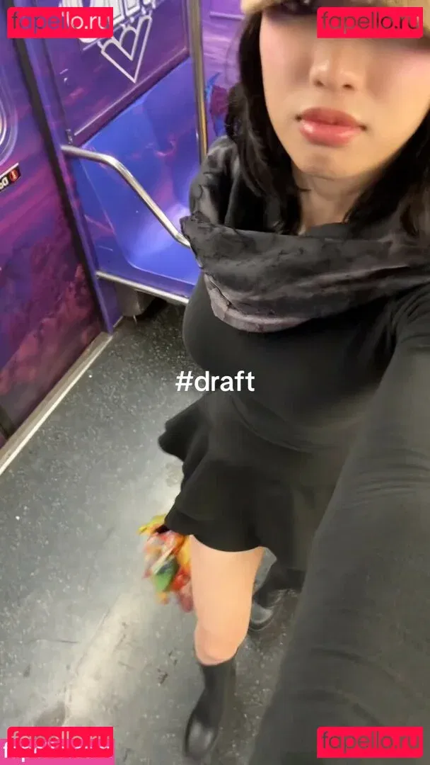 Yujin Onlyfans Photo Gallery 