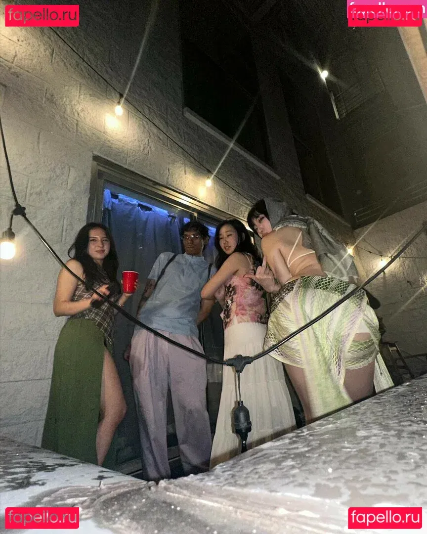 Yujin Onlyfans Photo Gallery 