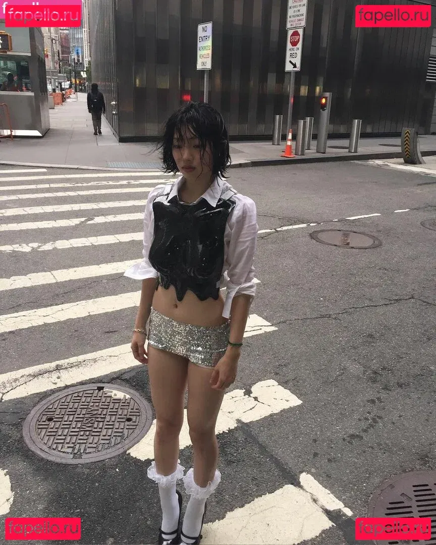 Yujin Onlyfans Photo Gallery 