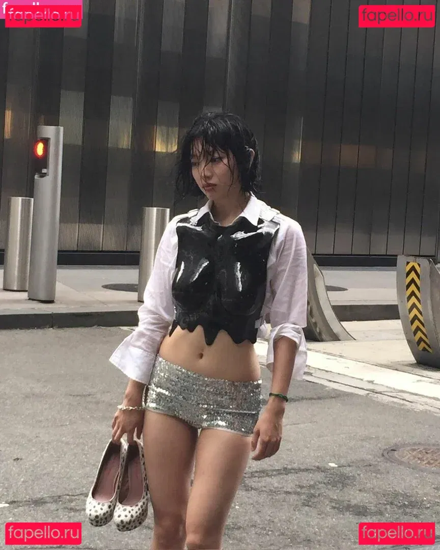 Yujin Onlyfans Photo Gallery 