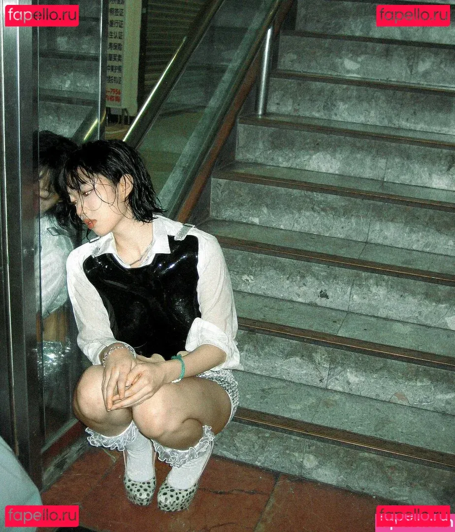 Yujin Onlyfans Photo Gallery 