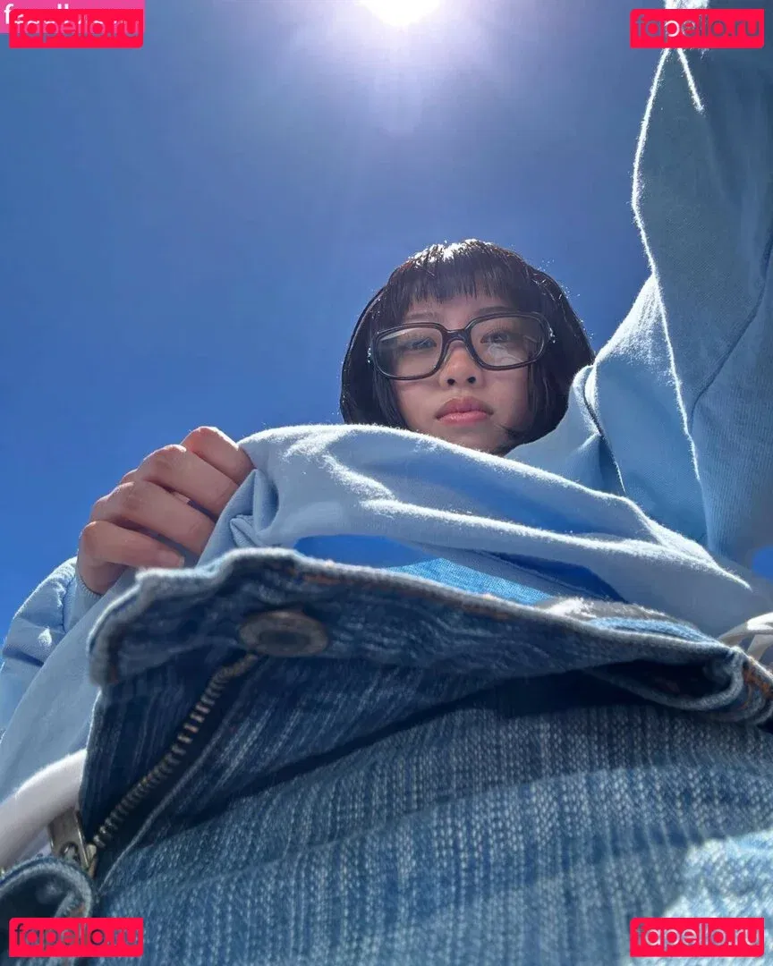 Yujin Onlyfans Photo Gallery 