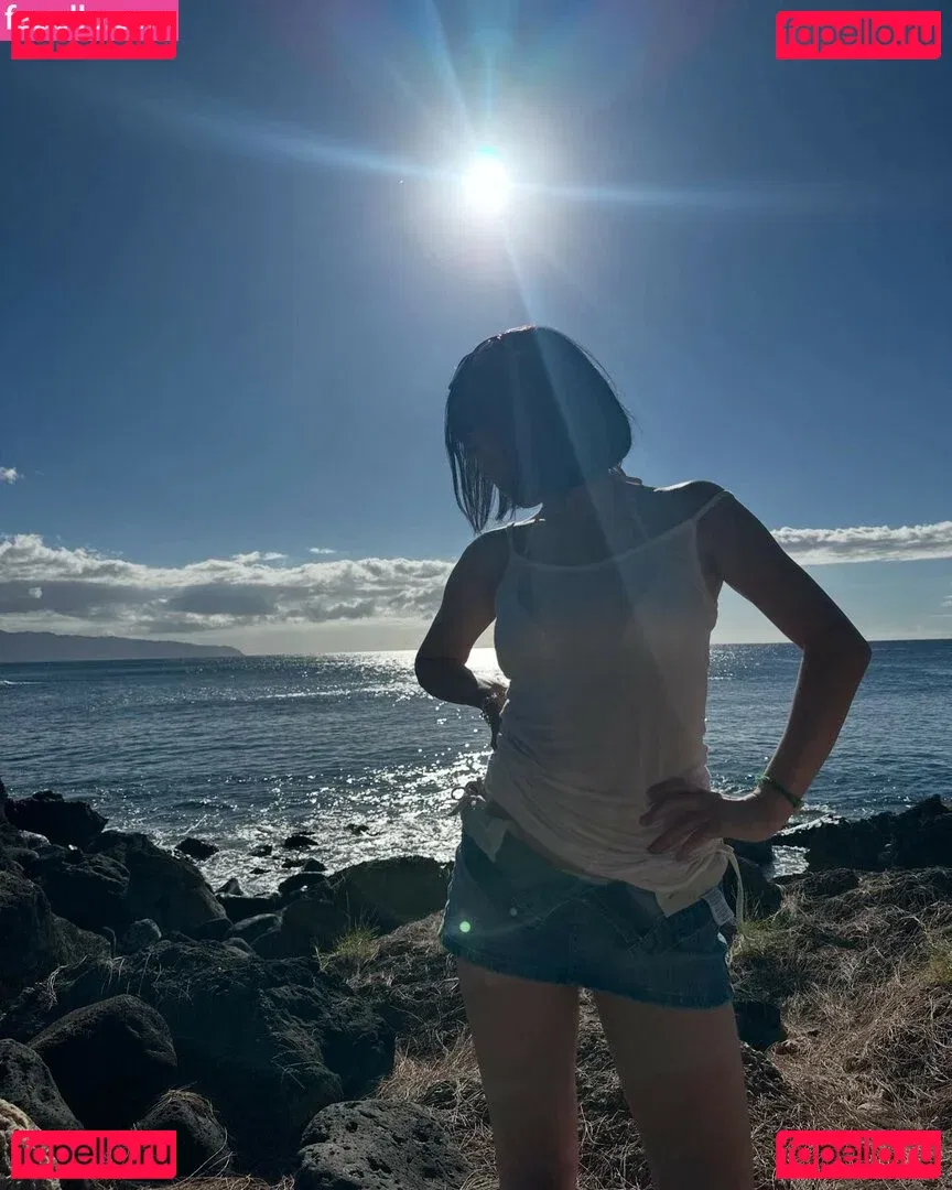 Yujin Onlyfans Photo Gallery 