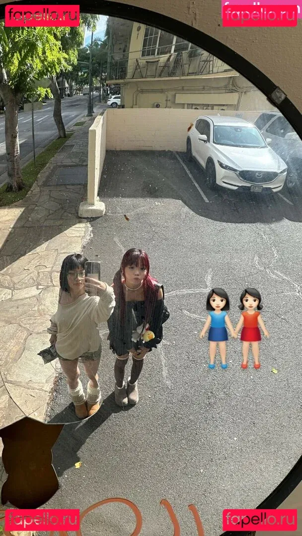 Yujin Onlyfans Photo Gallery 