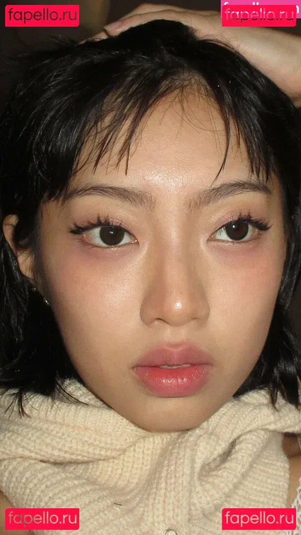 Yujin Onlyfans Photo Gallery 