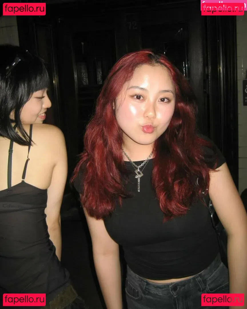 Yujin Onlyfans Photo Gallery 