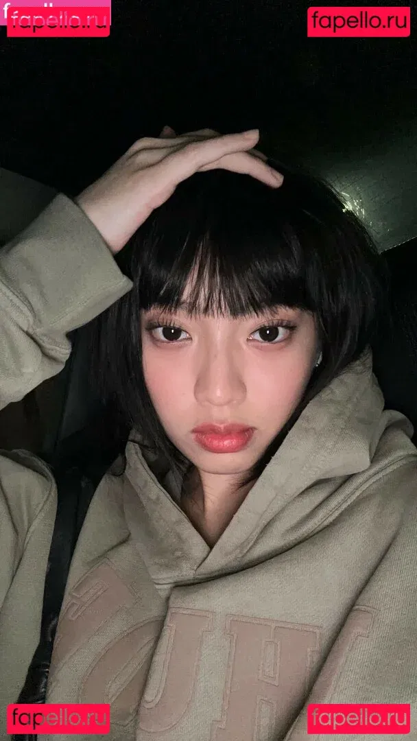 Yujin Onlyfans Photo Gallery 