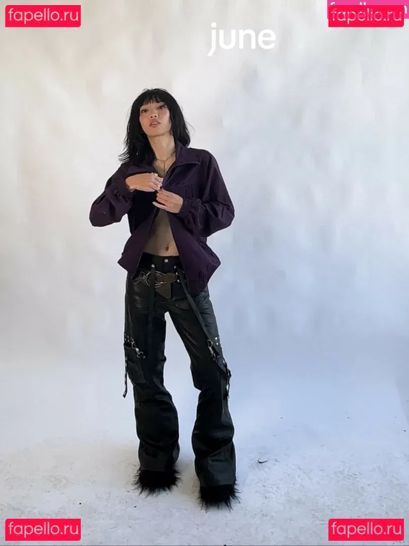 Yujin Onlyfans Photo Gallery 