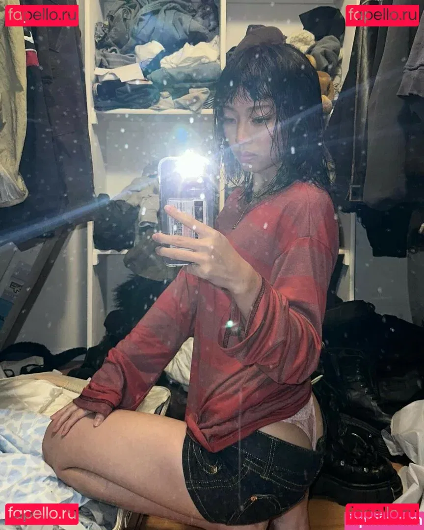 Yujin Onlyfans Photo Gallery 