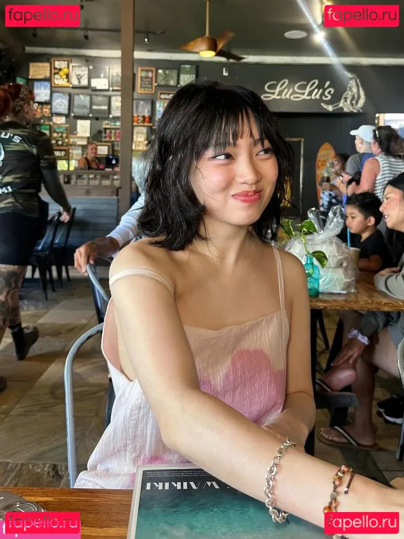 Yujin Onlyfans Photo Gallery 