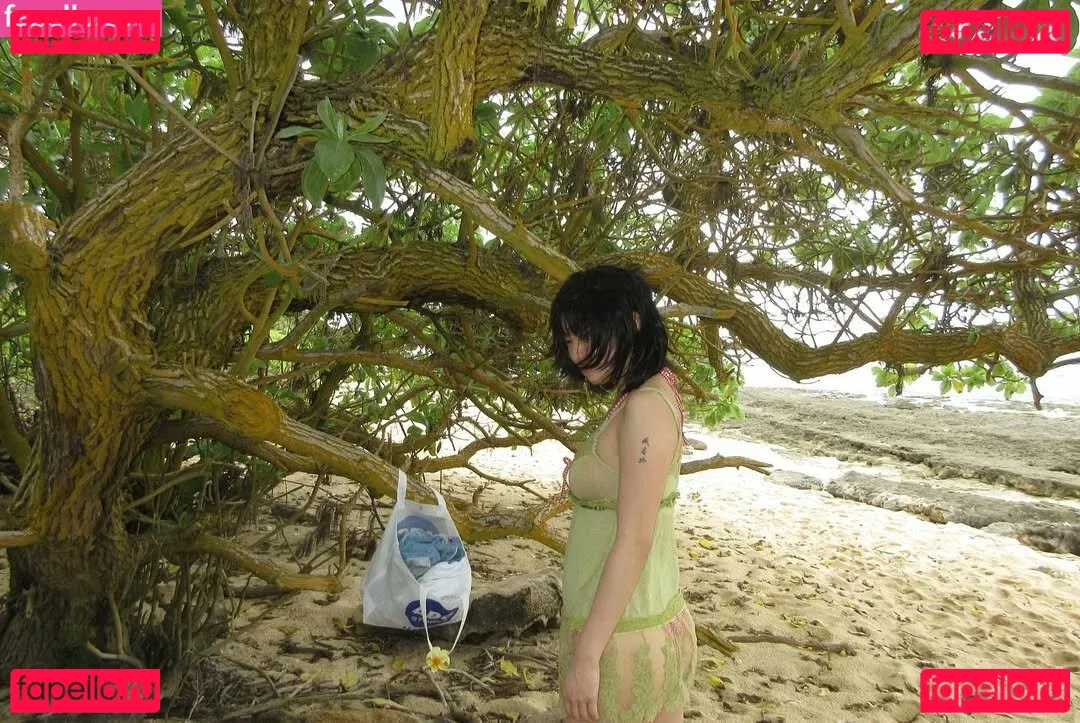 Yujin Onlyfans Photo Gallery 