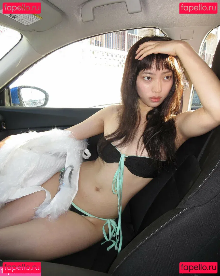 Yujin Onlyfans Photo Gallery 