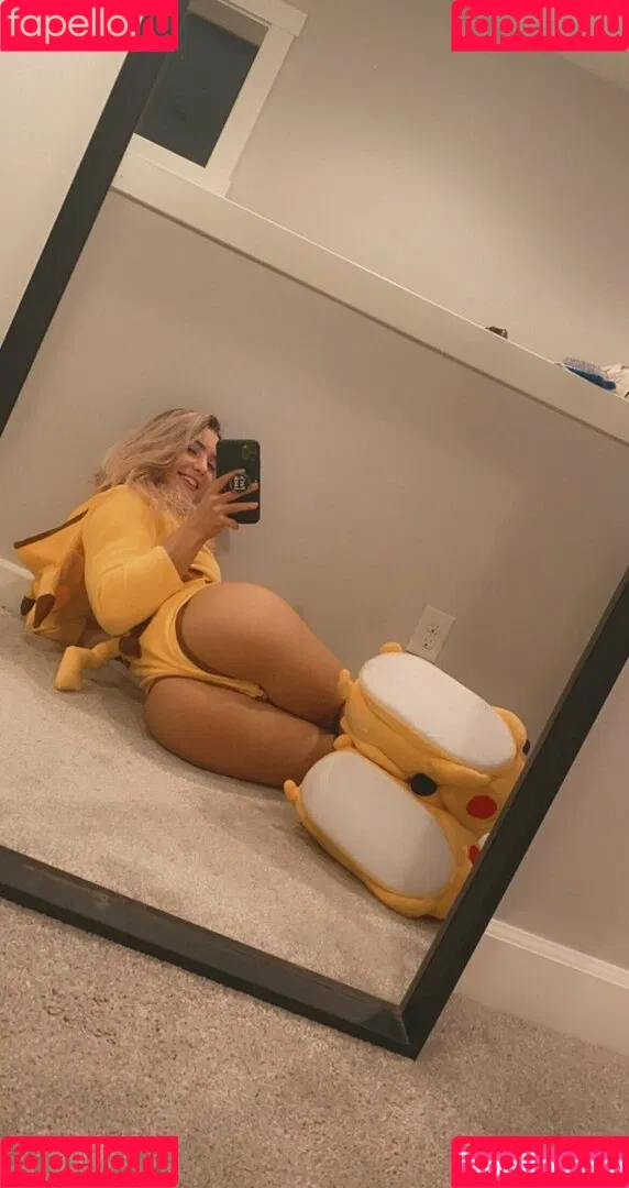 Livvalittle Onlyfans Photo Gallery 